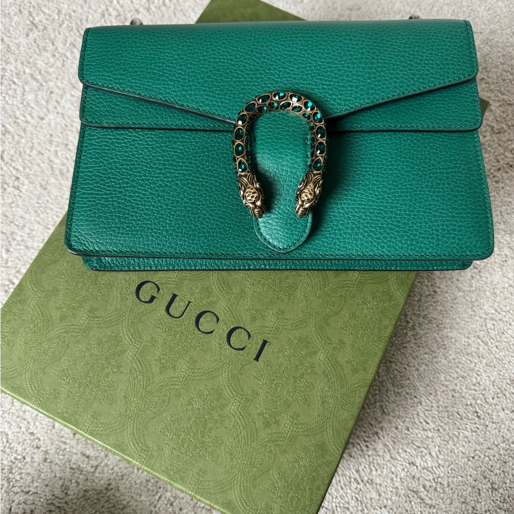 Gucci Green Leather Clutch with Dionysus Closure